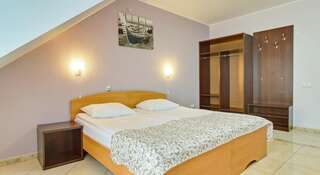 Гостиница  Аморе Зеленоградск Двухместный номер с 1 кроватью или 2 отдельными кроватями и видом на море-3