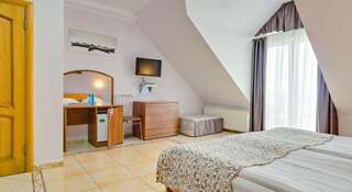 Гостиница  Аморе Зеленоградск Двухместный номер с 1 кроватью или 2 отдельными кроватями и видом на море-2